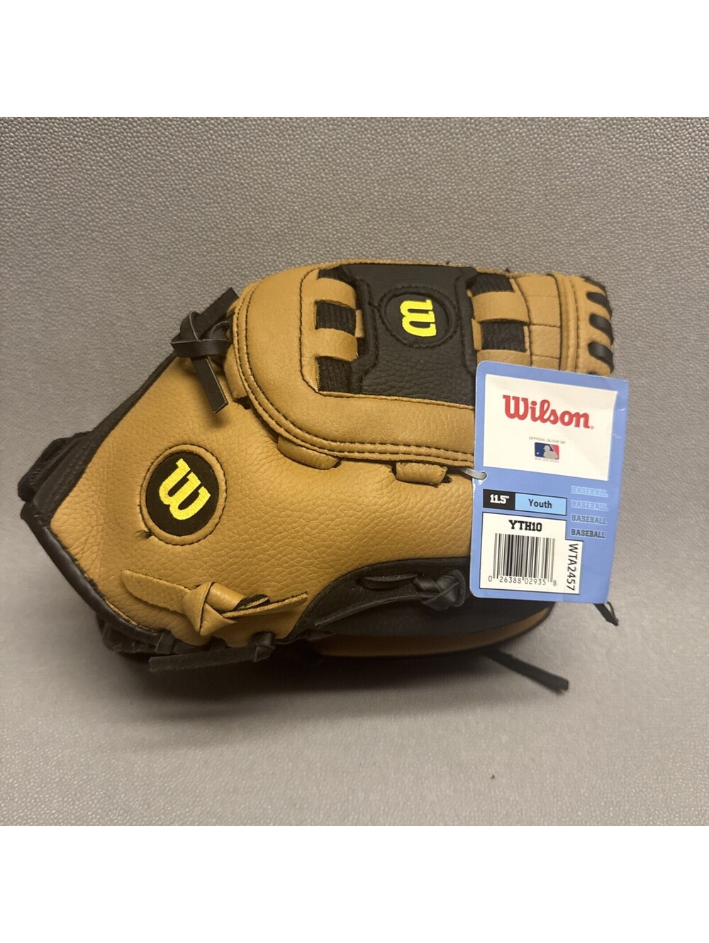 Wilson A300 Youth Baseball Glove 11.5 A2457 Rht Brown Black